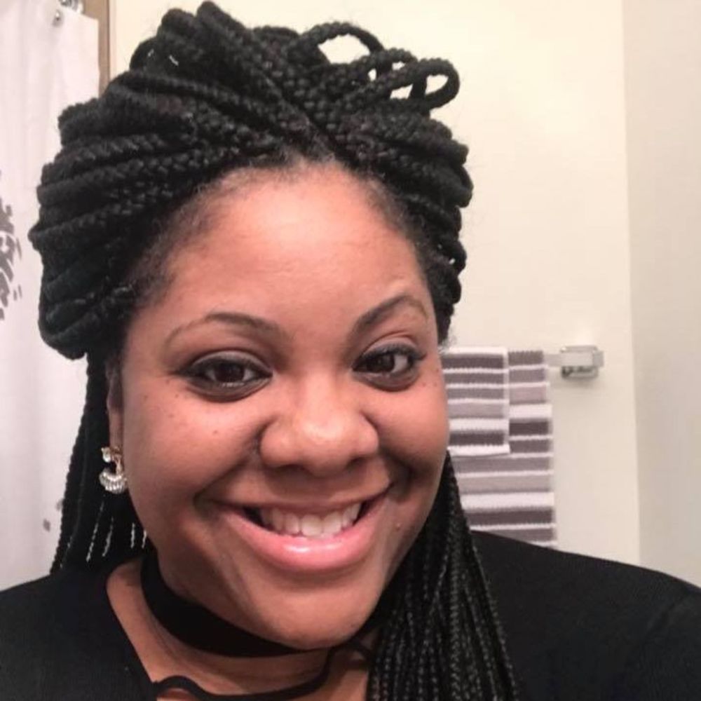 Meet your Posher, Claudia